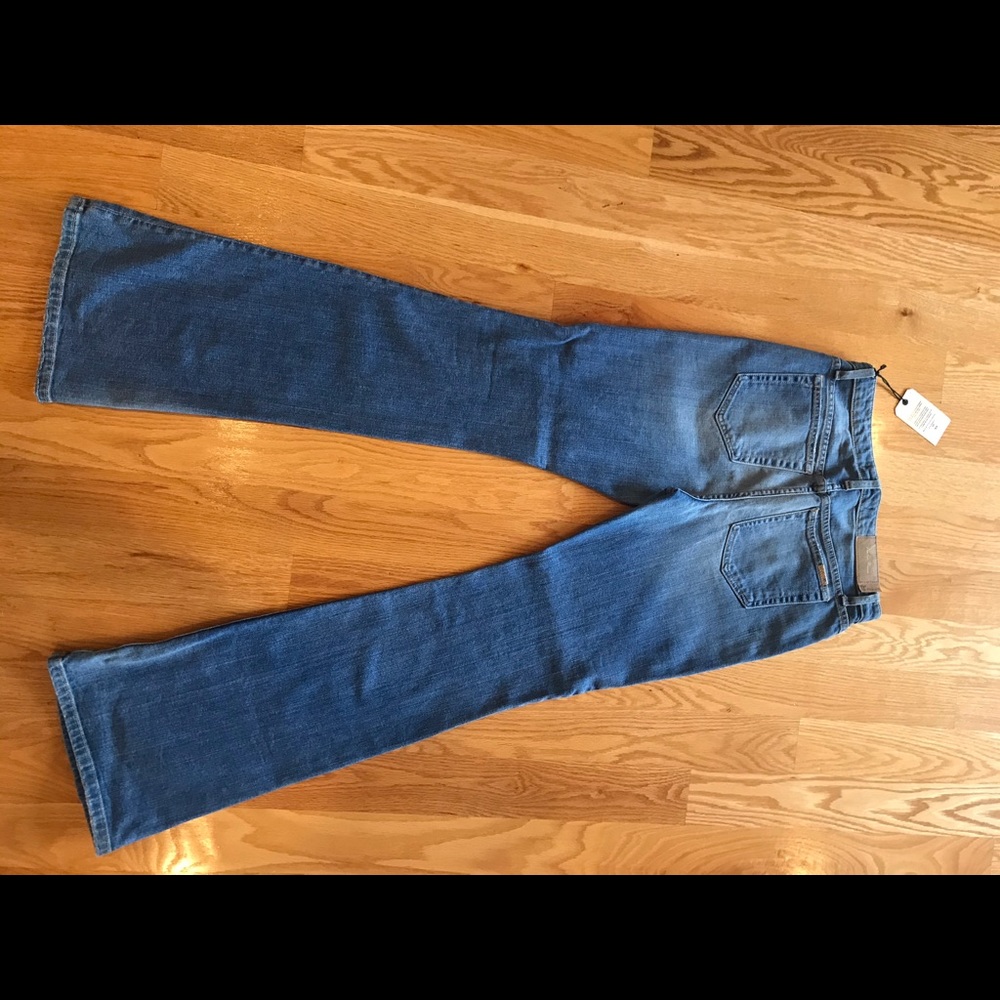 Joe’s jeans High Rise Flaire size 30 NWT